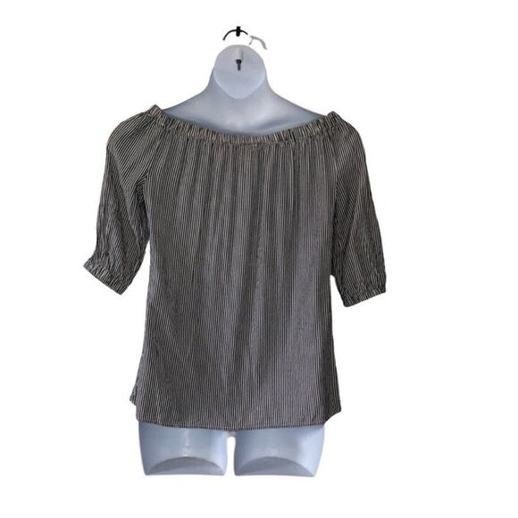 BeachLunchLounge Grey Off The Shoulder Striped Casual Blouse Size Medium - Picture 5 of 14